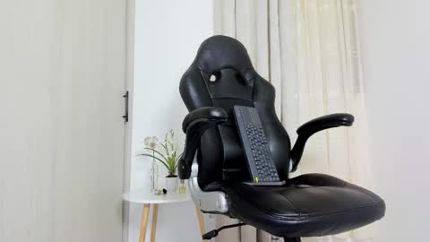 Biscuit oliva online show from 03-01-26, 03:58