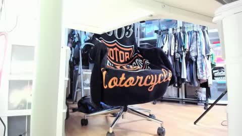 Snapshot of bisexualjay chatting on 09-26-25, 01:48 bisexualjay online show from 09-26-25, 01:48