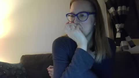 Snapshot of bisons5679946 chatting on 10-31-25, 10:33 bisons online show from 10-31-25, 10:33