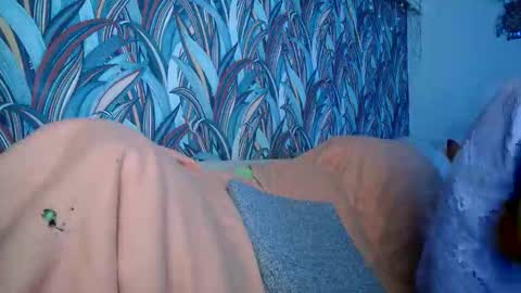 Snapshot of bizoukey15 chatting on 09-11-25, 10:32 bizoukey15 online show from 09-11-25, 10:32