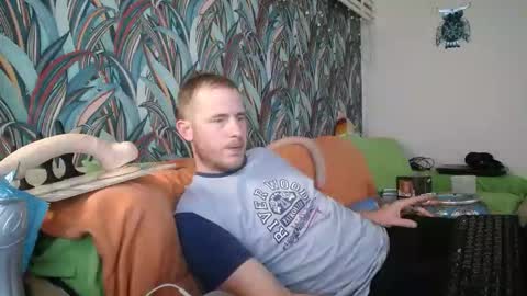 Snapshot of bizoukey15 chatting on 09-20-25, 02:12 bizoukey15 online show from 09-20-25, 02:12