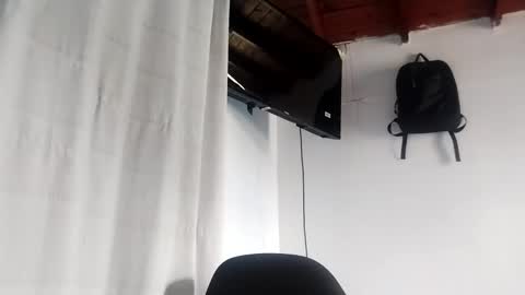 Snapshot of bjorn_17 chatting on 01-16-25, 05:23 Maximo Marchetti online show from 01-16-25, 05:23