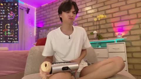 Biel online show from 03-19-26, 06:28