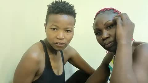 black_divas1 online show from 02-11-26, 05:12