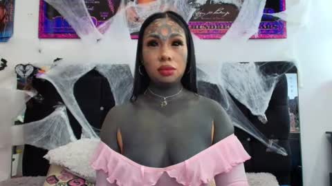 karenth soto online show from 10-29-25, 07:37