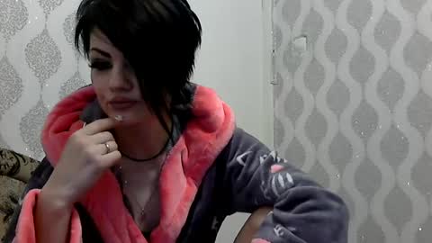 black_hot_01 online show from 02-03-25, 05:18