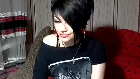 black_hot_01 online show from 02-07-25, 12:31