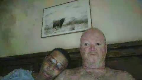 Snapshot of black_n_white4 chatting on 12-13-24, 11:06 black_n_white4 online show from 12-13-24, 11:06