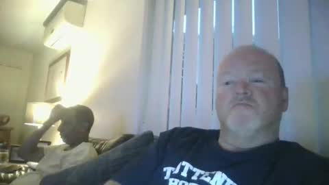 Snapshot of black_n_white4 chatting on 02-06-25, 09:43 black_n_white4 online show from 02-06-25, 09:43