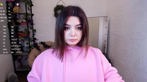 Snapshot of black_pant3r chatting on 12-21-25, 02:41 Mon Mon online show from 12-21-25, 02:41