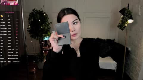 Snapshot of black_pant3r chatting on 01-07-26, 02:47 Mon Mon online show from 01-07-26, 02:47