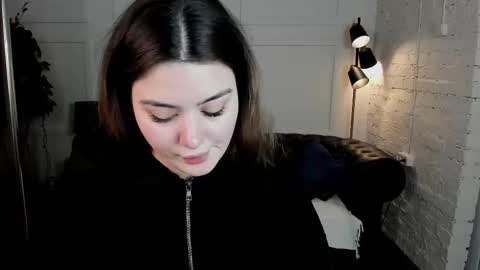 Snapshot of black_pant3r chatting on 01-18-26, 02:48 Mon Mon online show from 01-18-26, 02:48