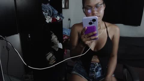 black_scarlet_ online show from 11-05-25, 02:00