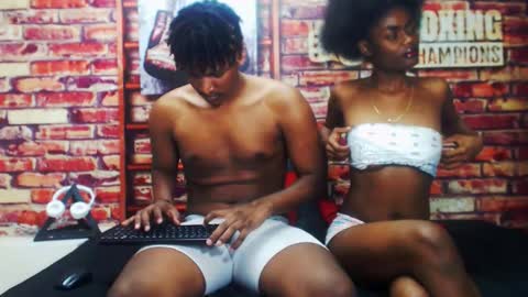 Snapshot of blackandaxel chatting on 12-14-25, 10:14 BlackAndAxel online show from 12-14-25, 10:14