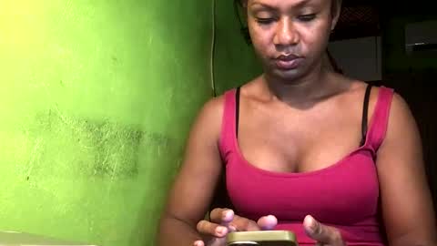 Crystal online show from 11-18-25, 07:02