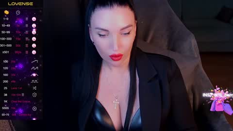 Snapshot of blackberry_star chatting on 12-14-24, 11:07 blackberry_star online show from 12-14-24, 11:07