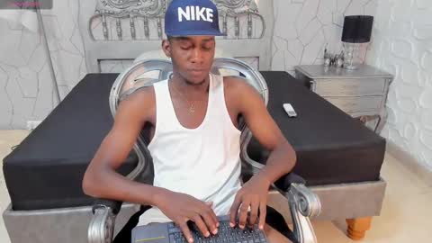 Snapshot of blackbiecock chatting on 02-25-25, 06:36 blackbiecock online show from 02-25-25, 06:36