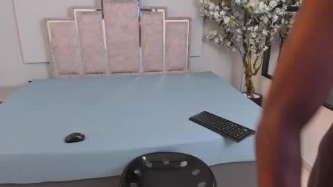 Snapshot of blackbiecock chatting on 03-08-25, 03:39 blackbiecock online show from 03-08-25, 03:39