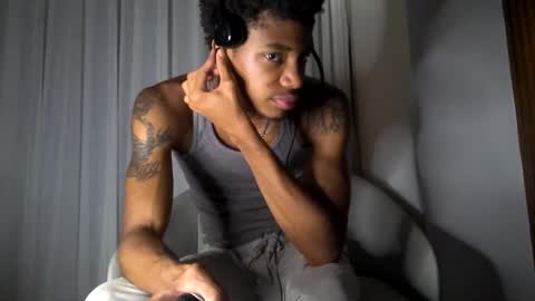 Snapshot of blackbulltitus chatting on 09-10-25, 05:51 BlackBullTitus online show from 09-10-25, 05:51