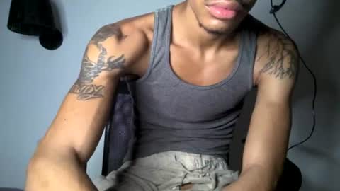 Snapshot of blackbulltitus chatting on 06-25-26, 05:12 BlackBullTitus online show from 06-25-26, 05:12