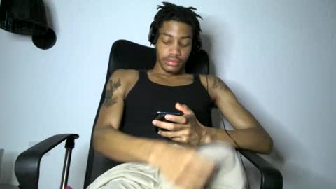 Snapshot of blackbulltitus chatting on 07-02-26, 04:07 BlackBullTitus online show from 07-02-26, 04:07
