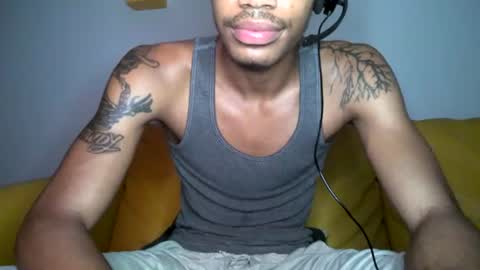 Snapshot of blackbulltitus chatting on 08-07-26, 04:47 BlackBullTitus online show from 08-07-26, 04:47