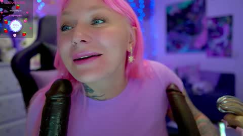 Snapshot of blackedbarbie chatting on 01-09-25, 06:47 Alice online show from 01-09-25, 06:47