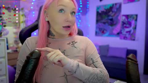 Snapshot of blackedbarbie chatting on 02-23-25, 06:56 Alice online show from 02-23-25, 06:56