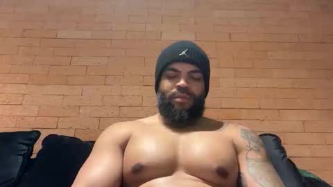 Snapshot of blackmacauly chatting on 11-05-25, 10:32 Macauly online show from 11-05-25, 10:32