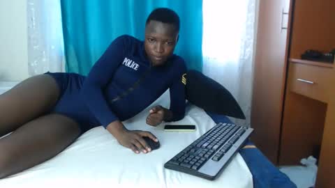 blackpappiy online show from 11-08-25, 03:39