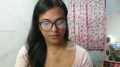 Ellez online show from 04-12-26, 07:52