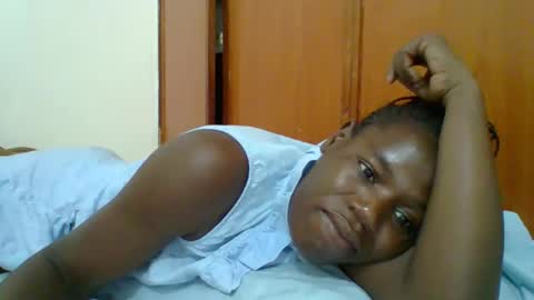 SARAH online show from 11-12-25, 03:23