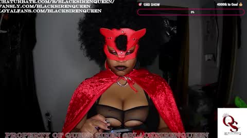 Queen Siren online show from 10-30-25, 07:21