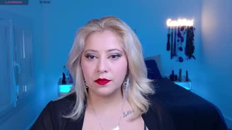 Johana S online show from 11-10-25, 09:19