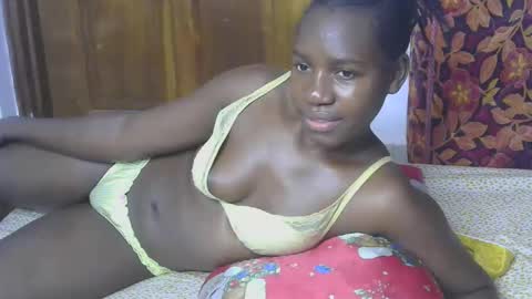 VIVIAN online show from 10-02-25, 04:08