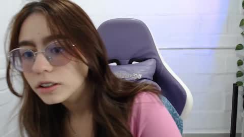   online show from 10-06-25, 02:47