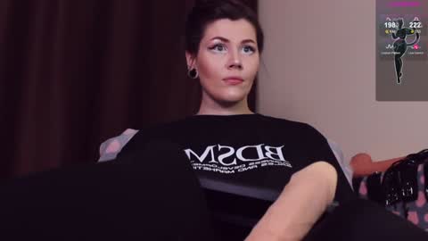 Britney online show from 02-06-25, 04:36