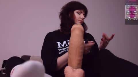 Britney online show from 10-25-25, 10:34