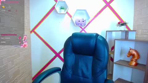 Snapshot of blakelovee chatting on 10-30-25, 07:14 blakelovee online show from 10-30-25, 07:14