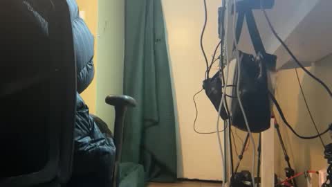 Blackjag00 online show from 12-17-25, 02:39