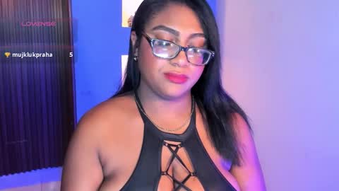 Snapshot of blakmillerrgilson01 chatting on 02-17-26, 10:05 MILLERR GILSON online show from 02-17-26, 10:05