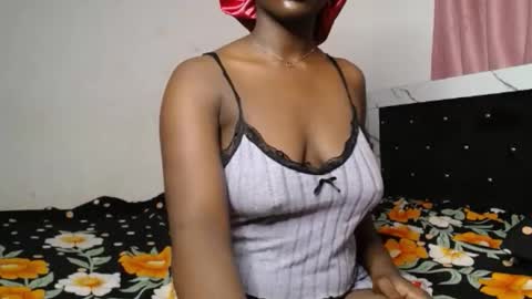 Snapshot of blavck_barbie chatting on 03-03-26, 05:24 Tatiana online show from 03-03-26, 05:24