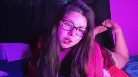 Snapshot of blazedpaux chatting on 11-09-25, 12:03 Pau online show from 11-09-25, 12:03