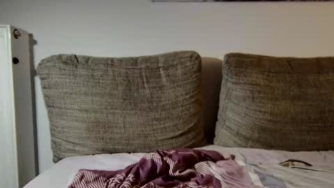 Snapshot of blazinghoney chatting on 10-26-25, 01:17 Honey online show from 10-26-25, 01:17