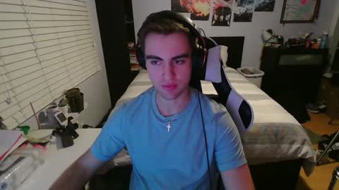 Snapshot of blimeyjimey chatting on 01-17-25, 08:45 blimeyjimey online show from 01-17-25, 08:45