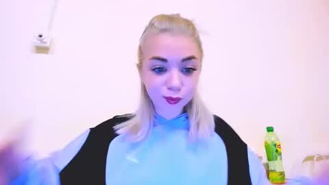 Nicole online show from 02-24-25, 03:53