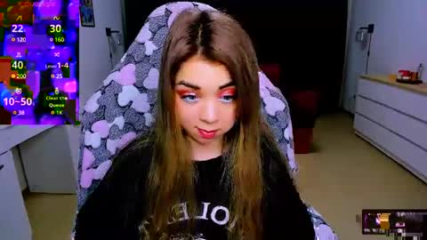 Nicole online show from 03-08-25, 03:45