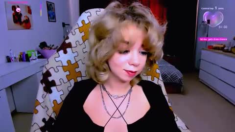 Nicole online show from 09-14-25, 11:42