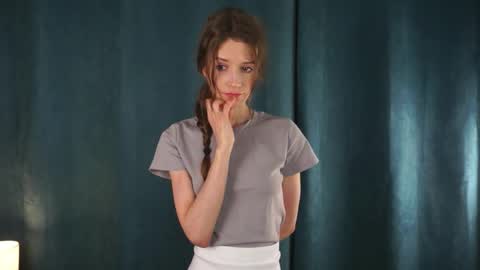 Emily online show from 12-19-25, 10:33