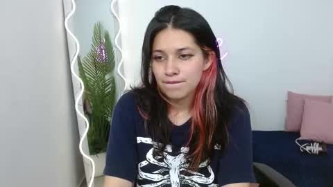 Snapshot of blithz_tay chatting on 09-12-25, 11:32 blithz_tay online show from 09-12-25, 11:32